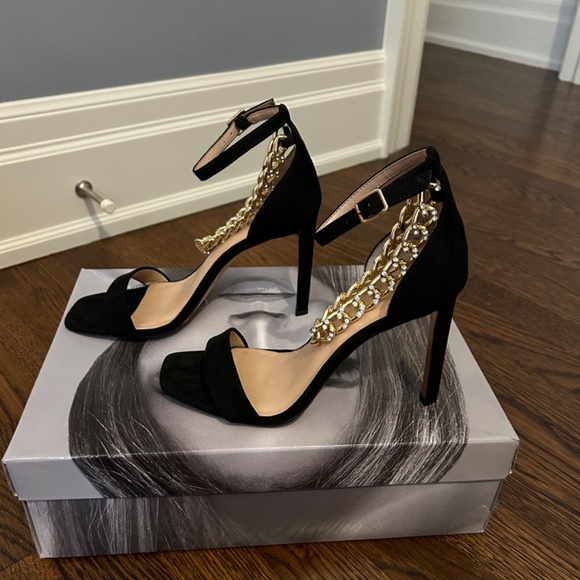 JLO Black Pumps with Gold Chain Detail - Picture 2 of 2